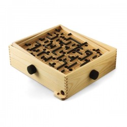 LABERINTO DE MADERA.